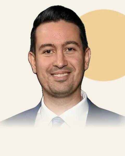 Portrait of Dr. Ali Karimi, DDS